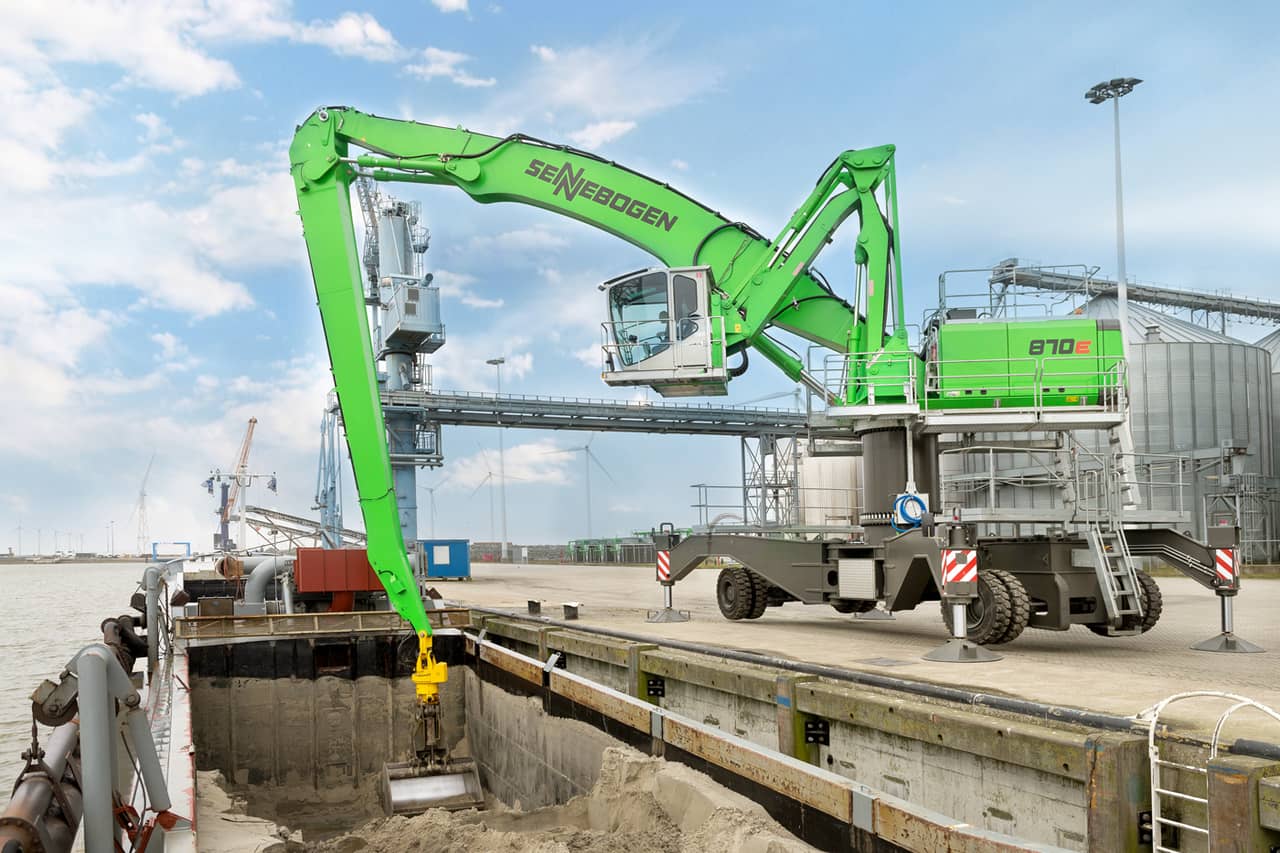 Grúas telescópicas y manipuladores de materiales | Total Machine